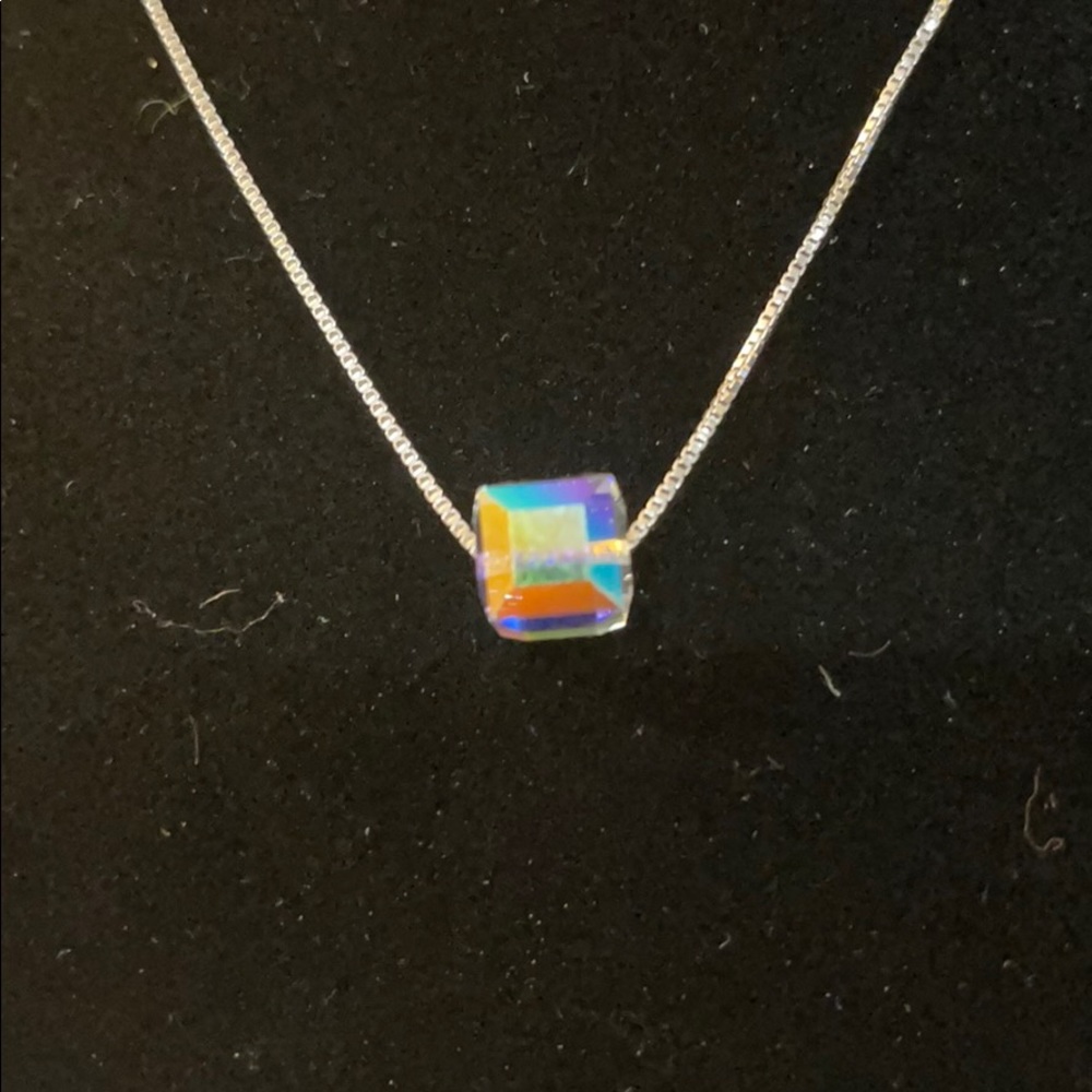 Crystal box cube pendant w/sterling silver chain